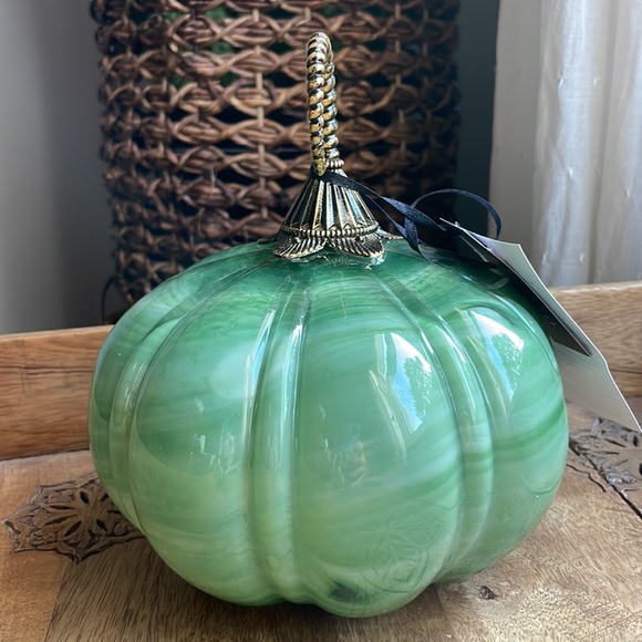 🍁HP🍁Gorgeous green Handblown Glass Pumpkin Decor ✨ NWT ✨ - Picture 11 of 13